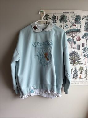 Tom and Jerry Embroidered Collared Crewneck Small